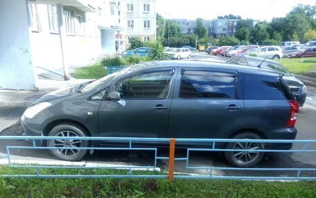 Toyota Wish II, 2004 год, 650 000 рублей, 4 фотография
