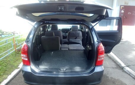 Toyota Wish II, 2004 год, 650 000 рублей, 10 фотография