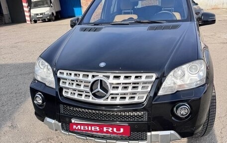 Mercedes-Benz M-Класс, 2011 год, 2 300 000 рублей, 3 фотография