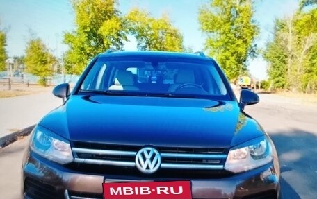 Volkswagen Touareg III, 2011 год, 1 980 000 рублей, 2 фотография