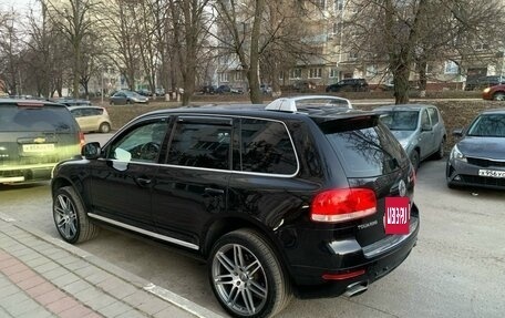 Volkswagen Touareg III, 2006 год, 1 190 000 рублей, 2 фотография
