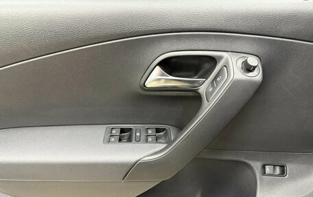 Volkswagen Polo VI (EU Market), 2017 год, 900 000 рублей, 6 фотография