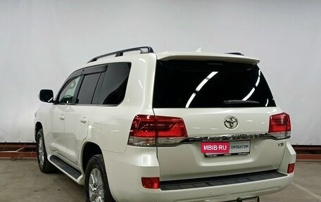 Toyota Land Cruiser 200, 2017 год, 6 999 000 рублей, 7 фотография