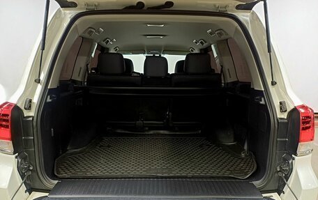 Toyota Land Cruiser 200, 2017 год, 6 999 000 рублей, 10 фотография