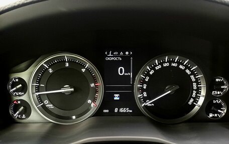 Toyota Land Cruiser 200, 2017 год, 6 999 000 рублей, 26 фотография