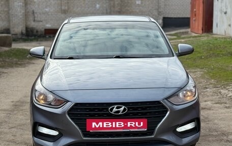 Hyundai Solaris II рестайлинг, 2017 год, 1 245 000 рублей, 2 фотография