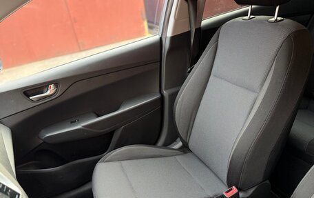 Hyundai Solaris II рестайлинг, 2017 год, 1 245 000 рублей, 20 фотография