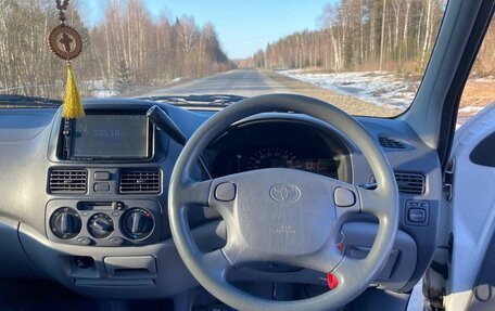 Toyota Raum I, 1998 год, 500 000 рублей, 11 фотография