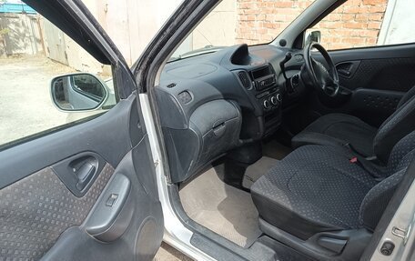 Toyota FunCargo, 2003 год, 370 000 рублей, 12 фотография