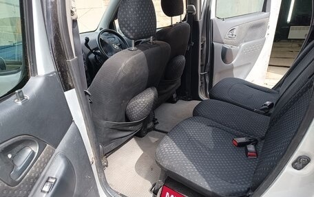 Toyota FunCargo, 2003 год, 370 000 рублей, 13 фотография