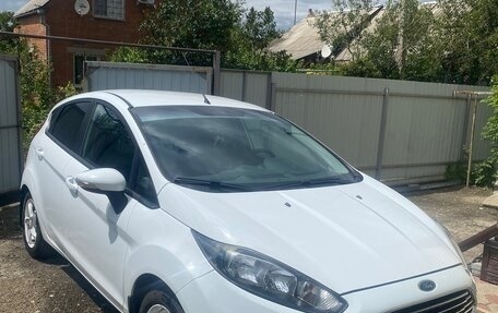 Ford Fiesta, 2015 год, 770 000 рублей, 2 фотография