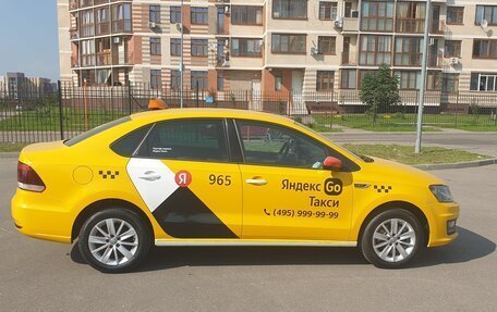 Volkswagen Polo VI (EU Market), 2019 год, 860 000 рублей, 2 фотография