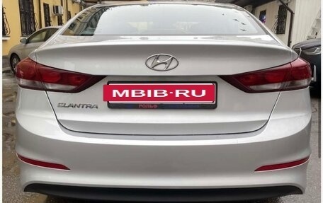 Hyundai Elantra VI рестайлинг, 2016 год, 1 500 000 рублей, 9 фотография
