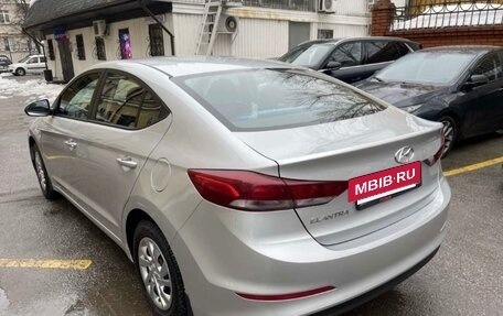Hyundai Elantra VI рестайлинг, 2016 год, 1 500 000 рублей, 8 фотография