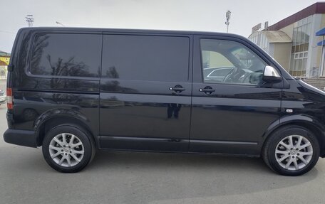 Volkswagen Transporter T5 рестайлинг, 2013 год, 1 650 000 рублей, 4 фотография