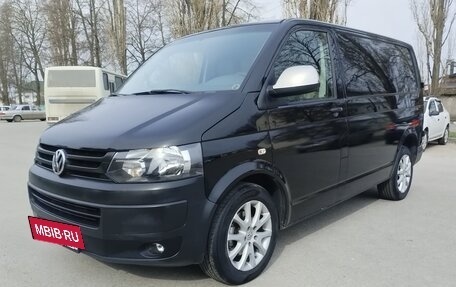 Volkswagen Transporter T5 рестайлинг, 2013 год, 1 650 000 рублей, 3 фотография
