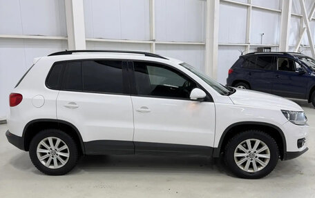 Volkswagen Tiguan I, 2012 год, 932 000 рублей, 2 фотография