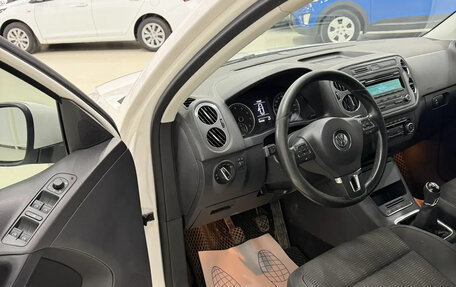 Volkswagen Tiguan I, 2012 год, 932 000 рублей, 8 фотография