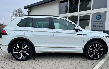 Volkswagen Tiguan, 2023 год, 3 633 999 рублей, 4 фотография