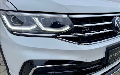 Volkswagen Tiguan, 2023 год, 3 633 999 рублей, 6 фотография