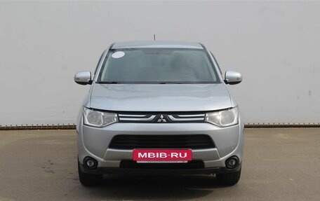 Mitsubishi Outlander III рестайлинг 3, 2013 год, 1 060 000 рублей, 2 фотография