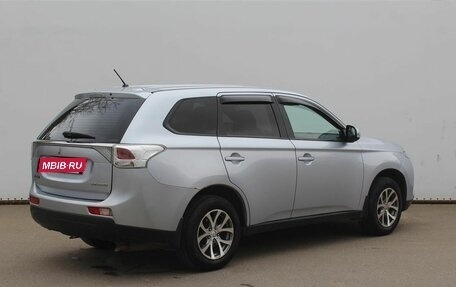 Mitsubishi Outlander III рестайлинг 3, 2013 год, 1 060 000 рублей, 5 фотография