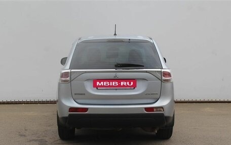 Mitsubishi Outlander III рестайлинг 3, 2013 год, 1 060 000 рублей, 6 фотография