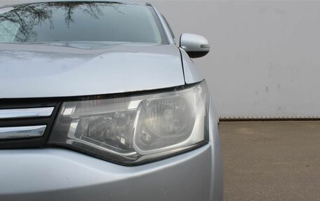 Mitsubishi Outlander III рестайлинг 3, 2013 год, 1 060 000 рублей, 9 фотография