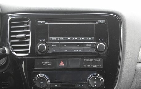 Mitsubishi Outlander III рестайлинг 3, 2013 год, 1 060 000 рублей, 16 фотография