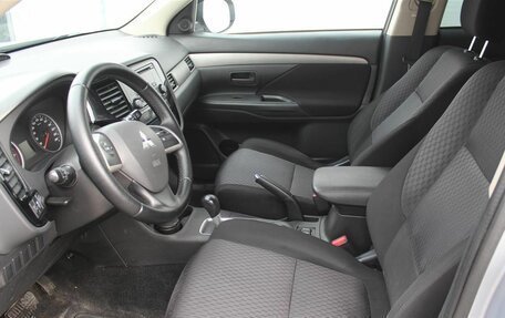 Mitsubishi Outlander III рестайлинг 3, 2013 год, 1 060 000 рублей, 17 фотография