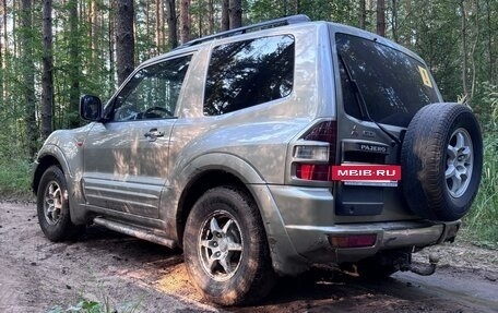 Mitsubishi Pajero III рестайлинг, 2002 год, 500 000 рублей, 29 фотография