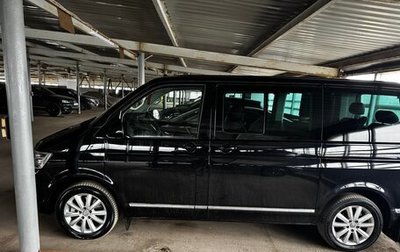 Volkswagen Multivan T6 рестайлинг, 2019 год, 4 650 000 рублей, 1 фотография