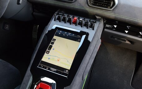 Lamborghini Huracán, 2023 год, 26 800 000 рублей, 19 фотография