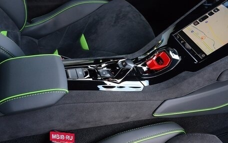 Lamborghini Huracán, 2023 год, 26 800 000 рублей, 18 фотография