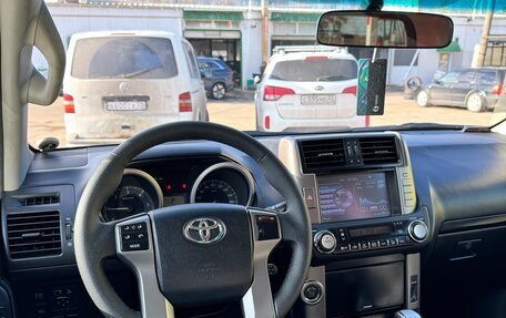 Toyota Land Cruiser Prado 150 рестайлинг 2, 2011 год, 2 250 000 рублей, 10 фотография