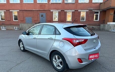 Hyundai i30 II рестайлинг, 2015 год, 960 000 рублей, 8 фотография
