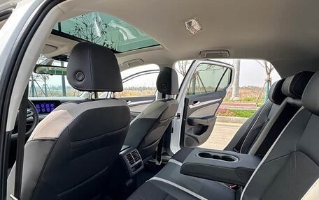 Volkswagen Golf VIII, 2023 год, 1 794 004 рублей, 18 фотография