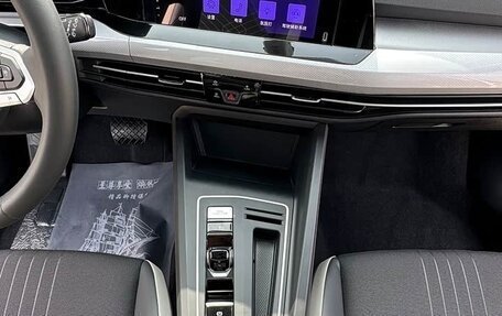 Volkswagen Golf VIII, 2023 год, 1 794 004 рублей, 20 фотография