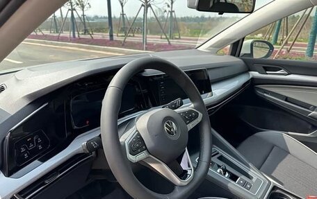 Volkswagen Golf VIII, 2023 год, 1 794 004 рублей, 11 фотография