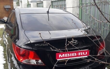 Hyundai Solaris II рестайлинг, 2014 год, 800 000 рублей, 2 фотография