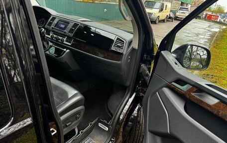 Volkswagen Multivan T6 рестайлинг, 2019 год, 4 650 000 рублей, 11 фотография