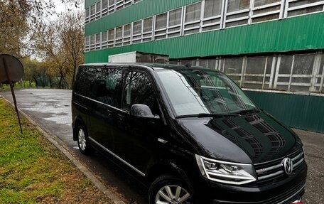 Volkswagen Multivan T6 рестайлинг, 2019 год, 4 650 000 рублей, 9 фотография