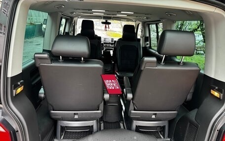 Volkswagen Multivan T6 рестайлинг, 2019 год, 4 650 000 рублей, 14 фотография