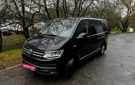 Volkswagen Multivan T6 рестайлинг, 2019 год, 4 650 000 рублей, 7 фотография
