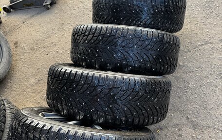 Volkswagen Multivan T6 рестайлинг, 2019 год, 4 650 000 рублей, 26 фотография