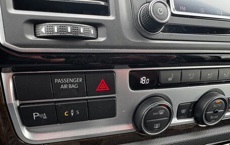 Volkswagen Multivan T6 рестайлинг, 2019 год, 4 650 000 рублей, 22 фотография