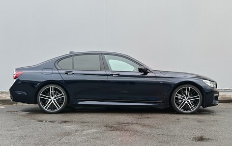 BMW 7 серия, 2016 год, 4 800 000 рублей, 9 фотография