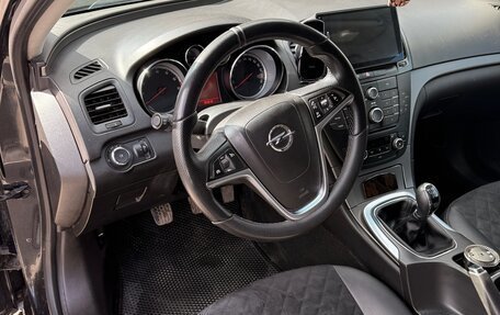 Opel Insignia II рестайлинг, 2011 год, 975 000 рублей, 13 фотография