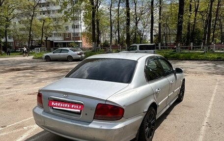 Hyundai Sonata IV рестайлинг, 2004 год, 230 000 рублей, 4 фотография