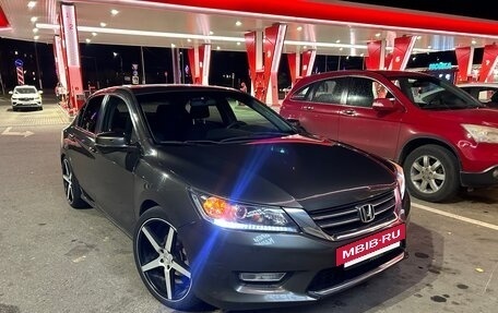 Honda Accord IX рестайлинг, 2013 год, 800 000 рублей, 2 фотография